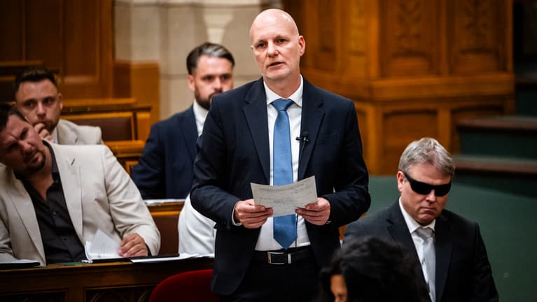Fontos közleményt küldött a minisztérium: nem állítják le a Poszeidont, csak a kötelező kiterjesztését kaszálták el