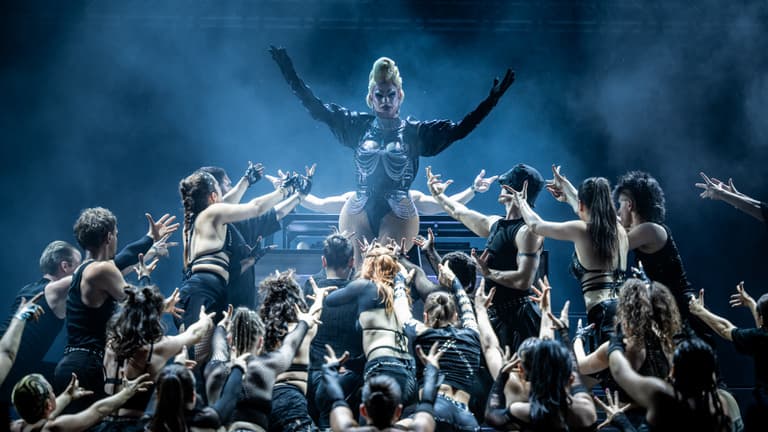 Az agyunkat is eldobtuk a Sziget bámulatos show-jától, amit bűn lett volna kihagyni