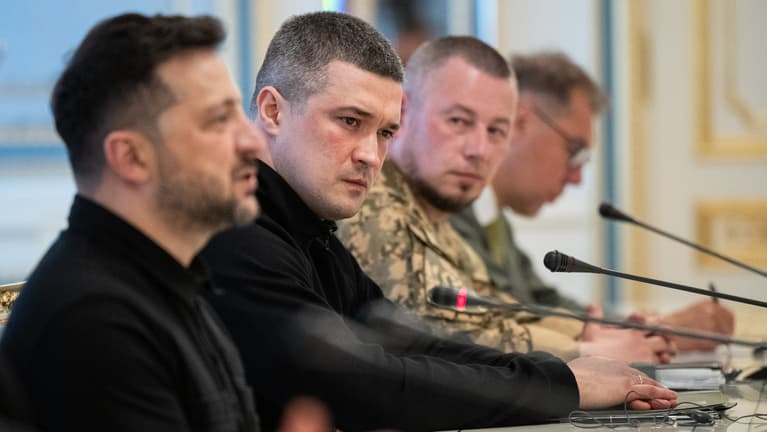 Politikai válság tört ki Ukrajnában, felkavarta az állóvizet Zelenszkij menesztett minisztere