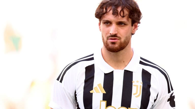 Saját szurkolója rúgta agyon hátulról a Juventus futballistáját
