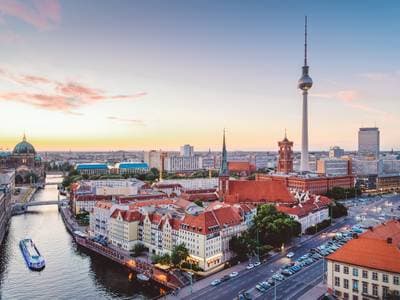 Kiruccanás Budapestről: berlini gasztrokalauz a döneren és a currywurston túl