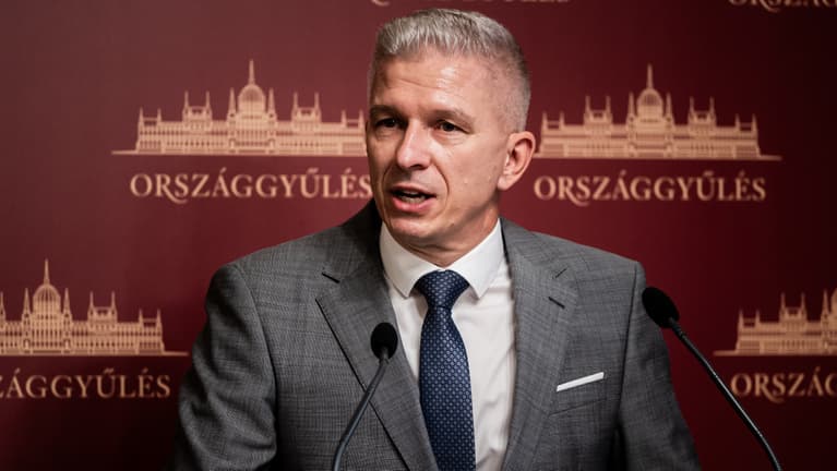 „Az Orbán–Matolcsy-paktum a történelem legnagyobb bankrablásához vezetett”