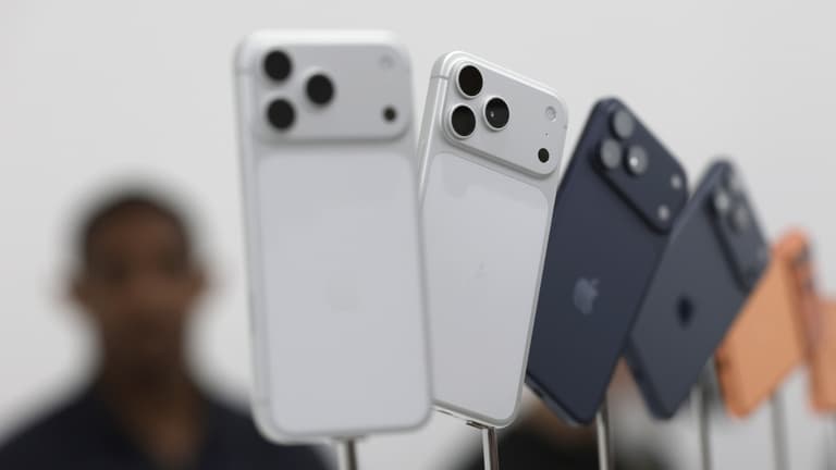 Bejelentette az Apple, mikor mutatják be az új iPhone-okat