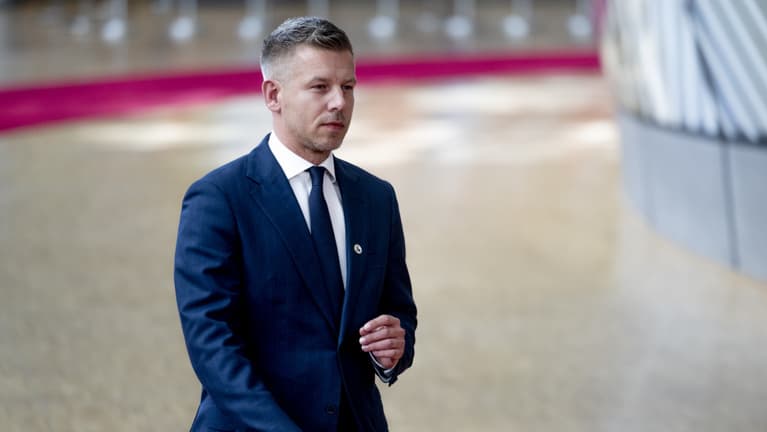 Magyar Péter részt vesz azon a fórumon, amelyre Volodimir Zelenszkijt hiába hívták meg
