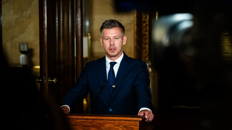 Rendkívüli döntést hozott Magyar Péter kormánya: meghosszabbítják a migrációs válsághelyzetet