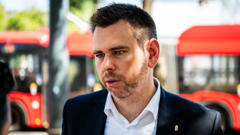 Lázár János bezárta, Vitézy Dávid újraindította a vasúti közlekedést Tiszaújváros és Miskolc között