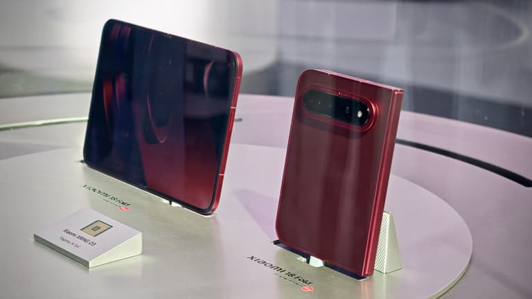 Még meg sem jelent, máris rálicitált a hajlítható iPhone-ra a Xiaomi