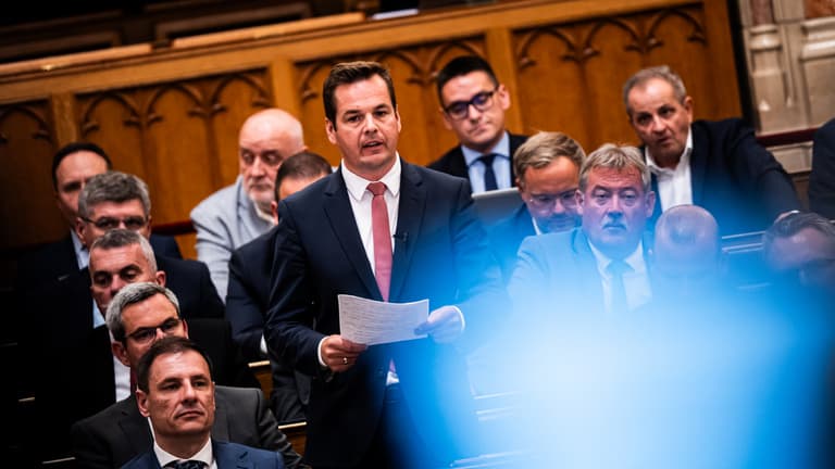 „Akire Magyar Péter rámutat, már viszik is el” – Németh Balázs szerint politikai bosszúból menesztették Gulyás Istvánt