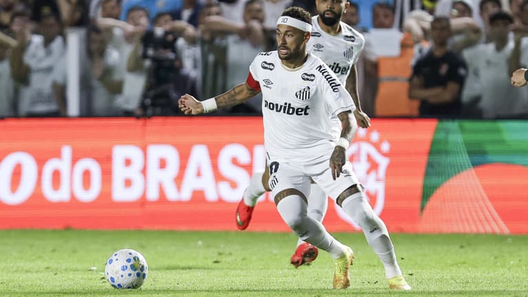 Gratulálok ehhez a sz*r munkához! – Neymar kiakadt a sérülése után