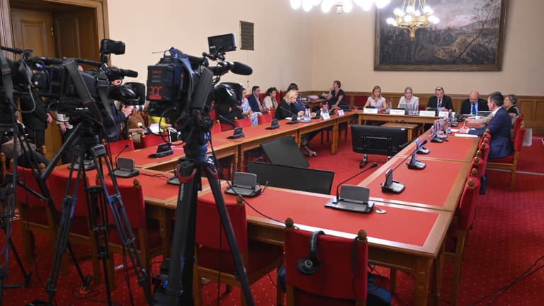 Több fideszes politikust, egy volt minisztert is a gyermekvédelmi vizsgálóbizottság elé idézhetnek