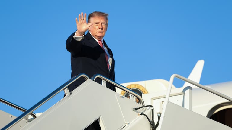 Úszómedencét építtetne Donald Trump a fehér házi sajtószoba helyére