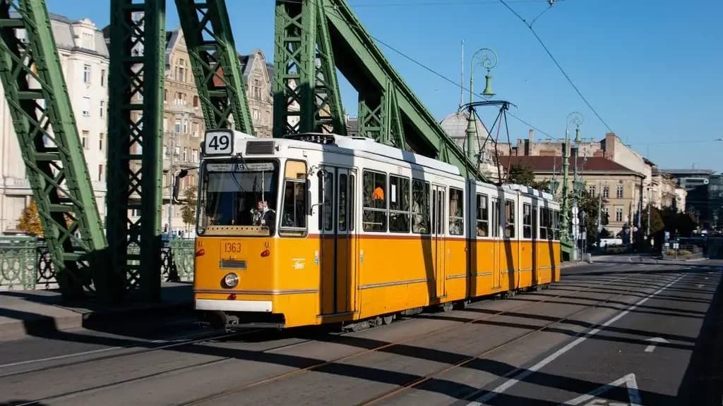 Lassítják a tömegközlekedést az árammegtakarítás érdekében