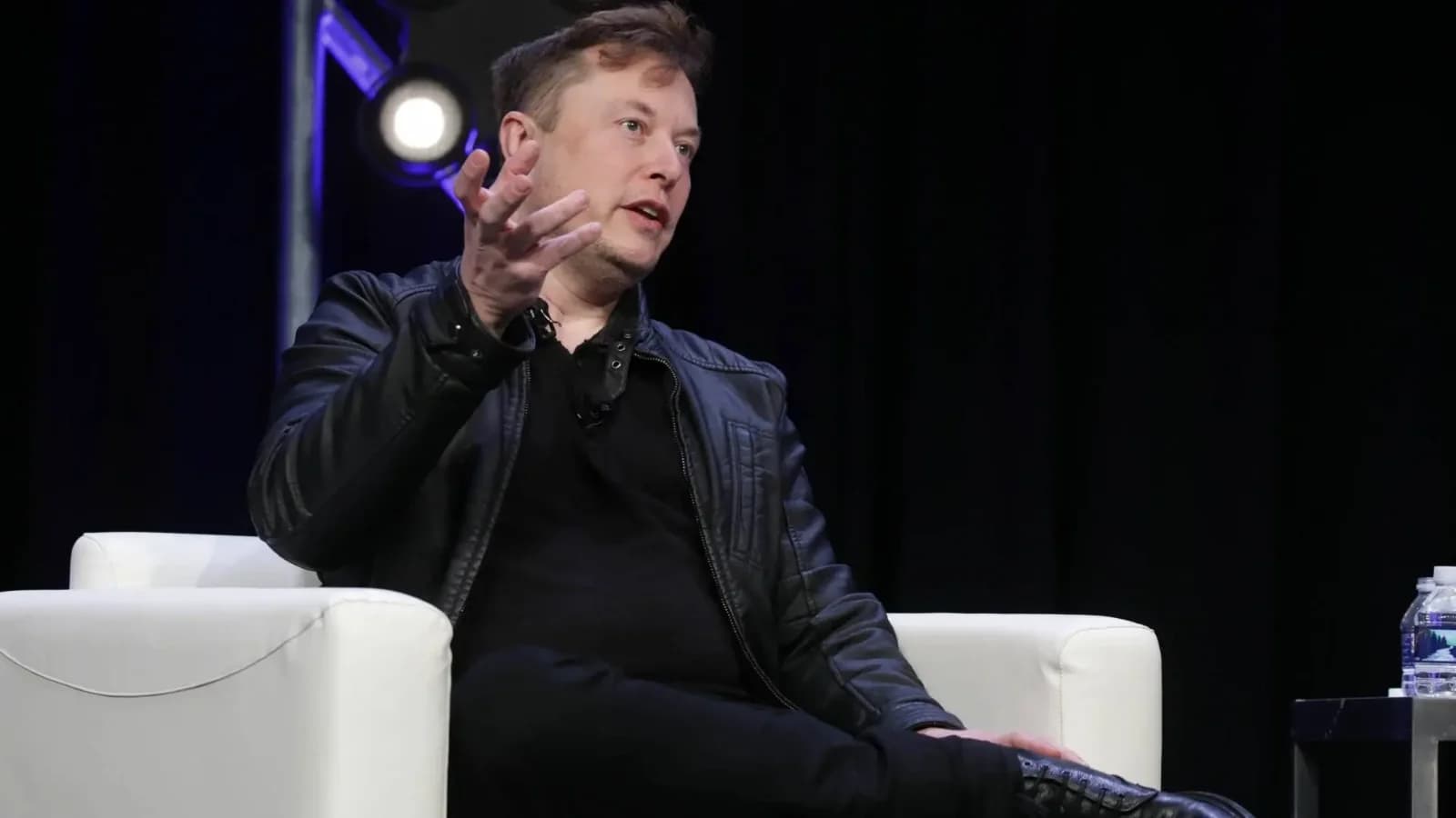 Volodimir Zelenszkij kitüntette Elon Muskot
