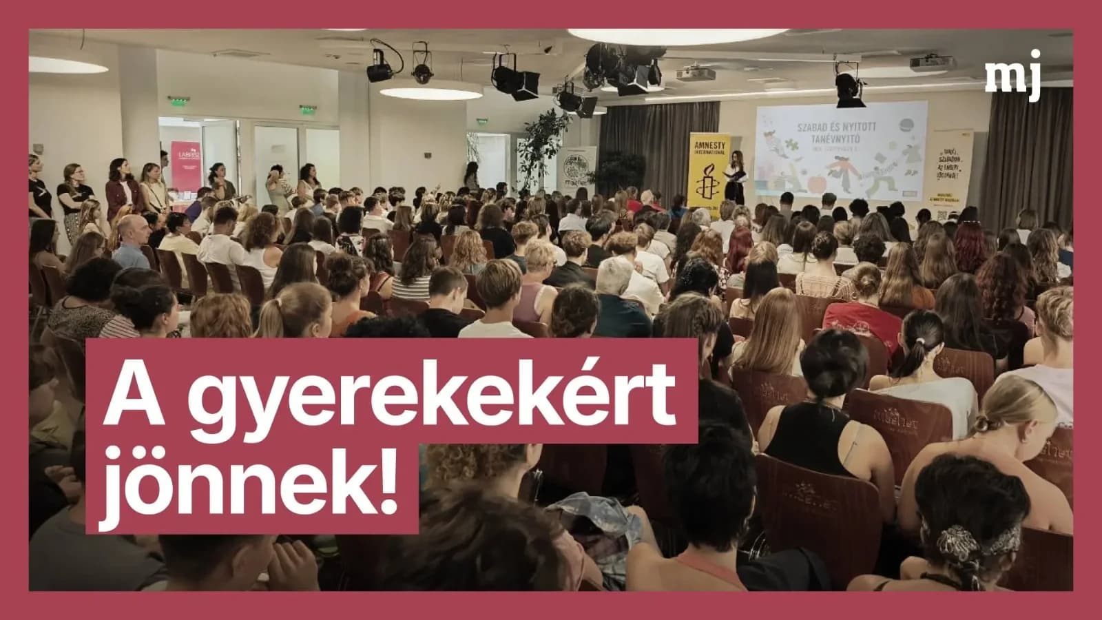 Célkeresztben a gyerekek: szélsőséges szervezetek tartottak tanévnyitót a kormány részvételével