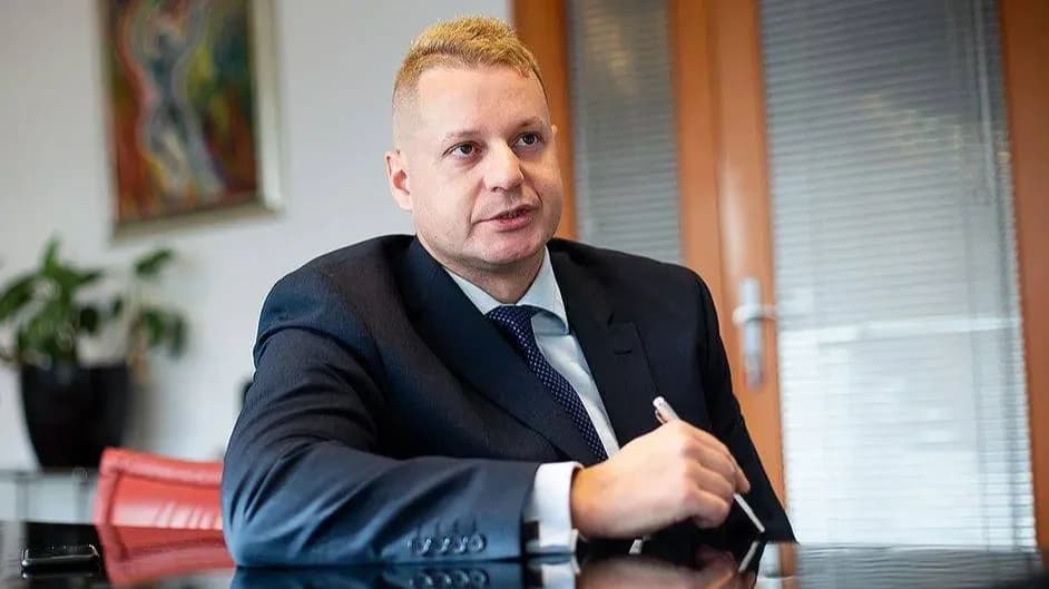 A világ most lép be az atomkorszakba, de merre tart Magyarország? – Interjú dr. Tóth Máté energiajogásszal