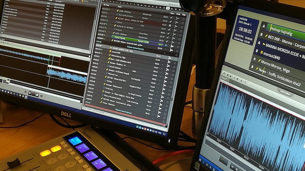 Távozik Hamvas Viktor, a Manna FM programigazgatója