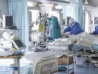 Takács Péter megmagyarázta, miért vettek méregdrágán lélegeztetőgépeket a Covid alatt