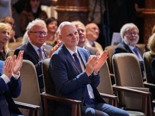 Újabb fontos embereket keres a Tisza-kormány pályázat útján