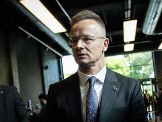 Most van bajban Szijjártó Péter: Orbán Anita feljelentést tett