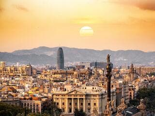 Barcelona is elesett az Európán végigsöprő tüntetéshullámban