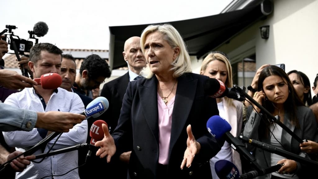 Végre: Marine Le Pen elhatárolódott Moszkvától és annak „megfélemlítési” kísérletétől