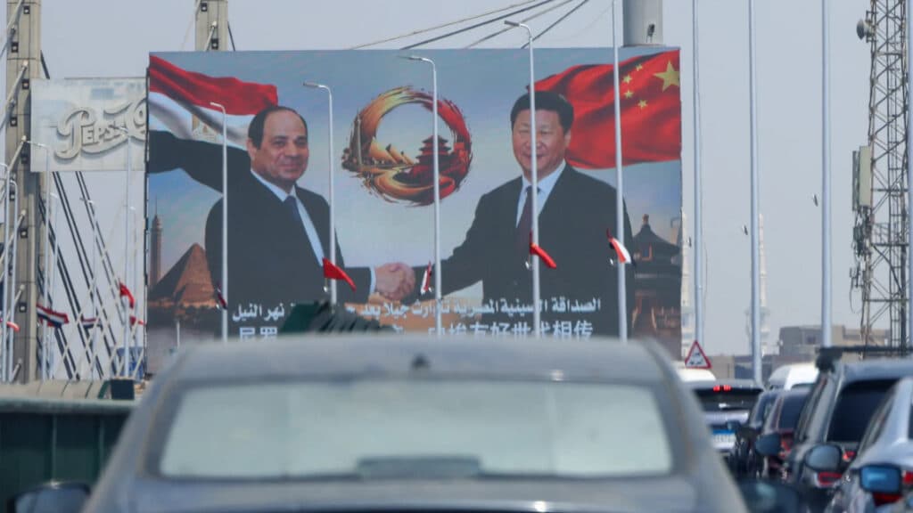 Kína ráfordul a Közel-Keletre: Hszi tíz év után visszatér Egyiptomba