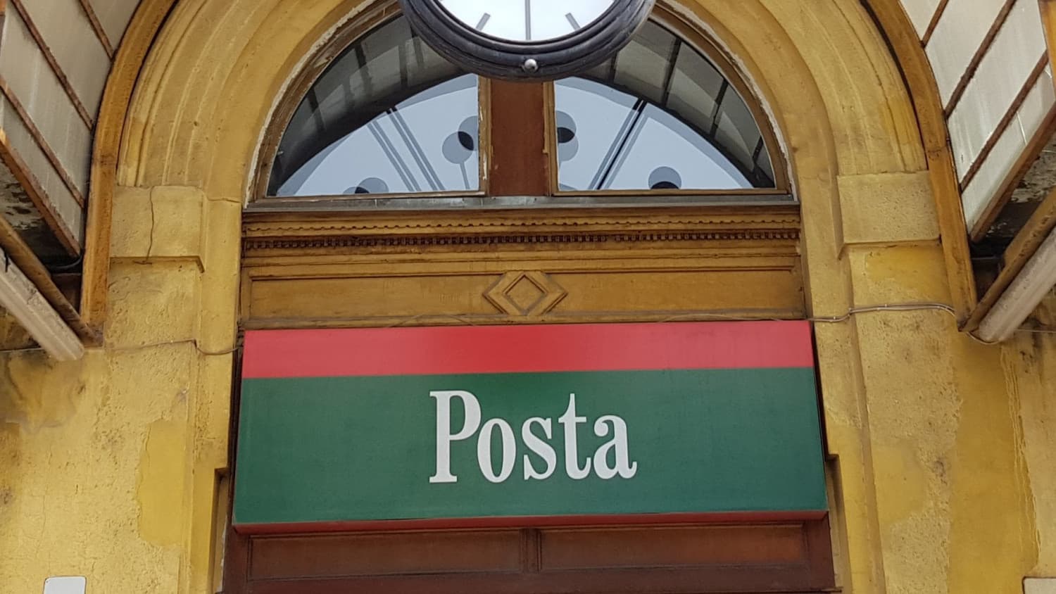 Kirúgták a Magyar Posta első emberét