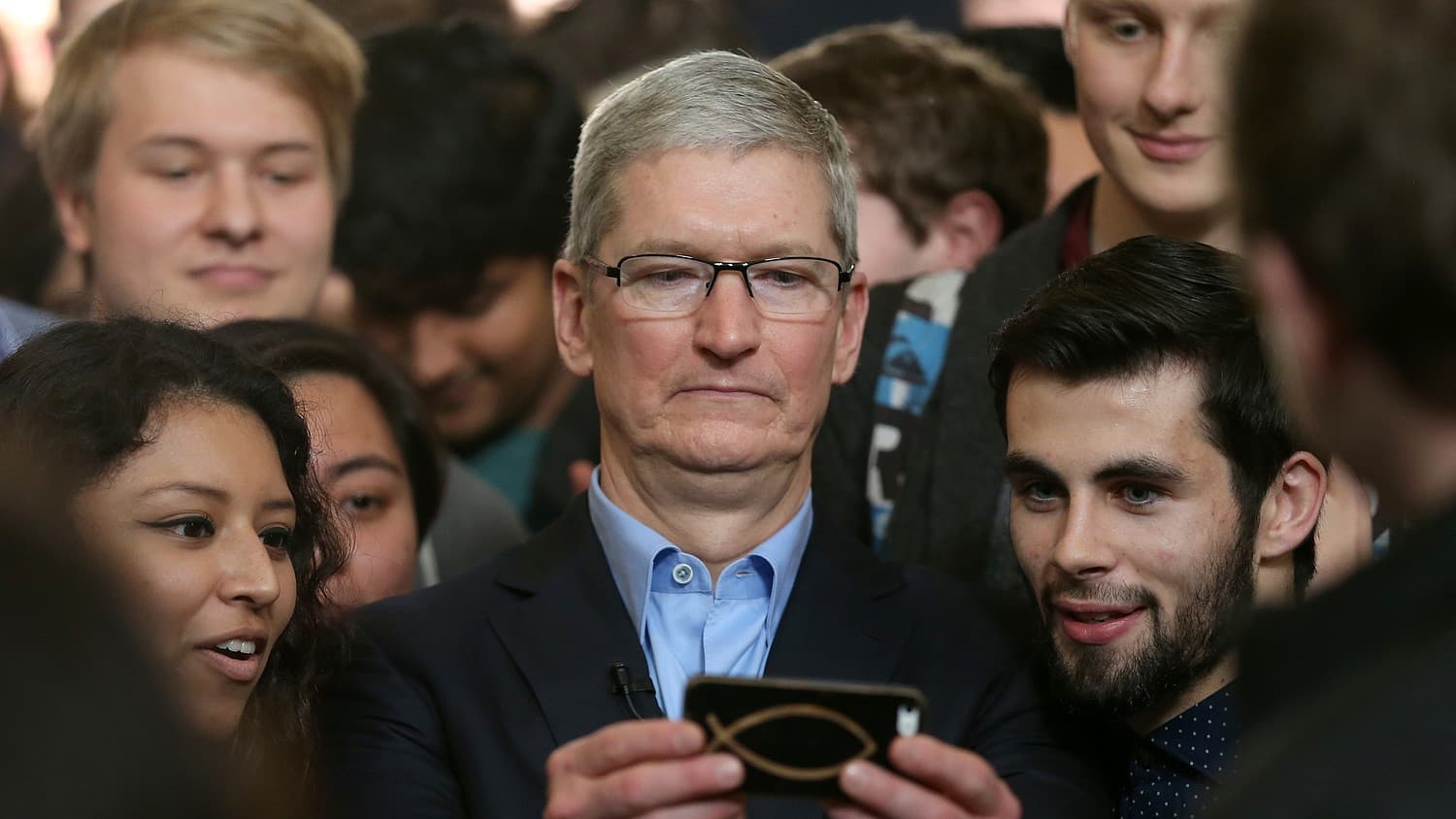 Engedett az Apple Brüsszelnek, lényegesen átalakul az európai díjszíbása