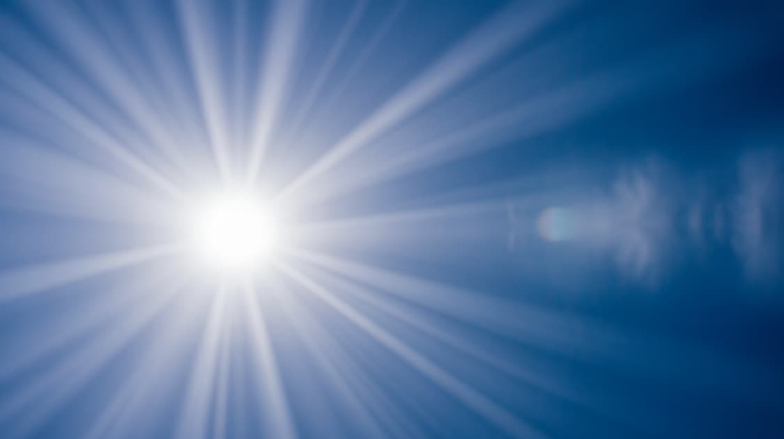 Jön a másodfokú riasztás és a 39 fokos hőség a szomszédban is, korlátozásokat vezettek be a Dunán