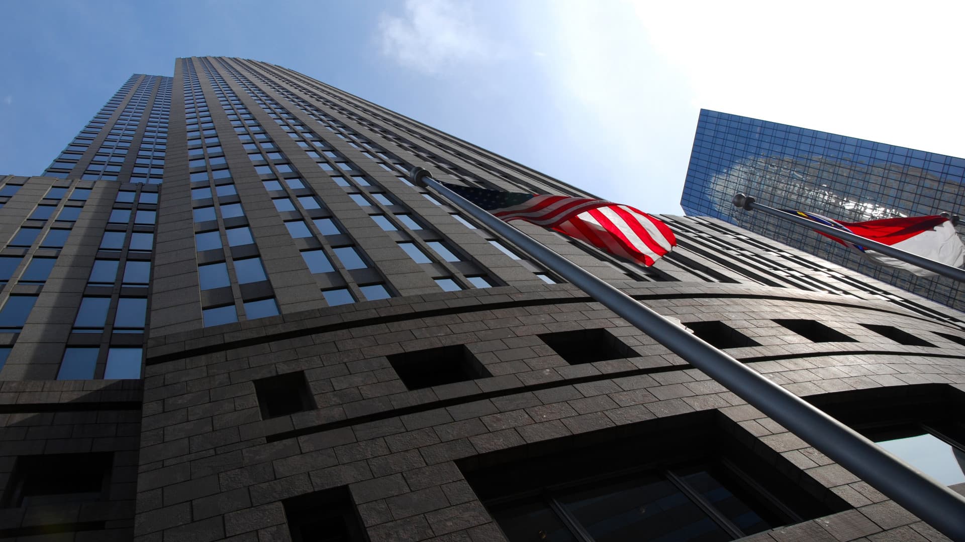 Bennfentes kereskedési ügybe keveredett a Bank of America egykori bankára