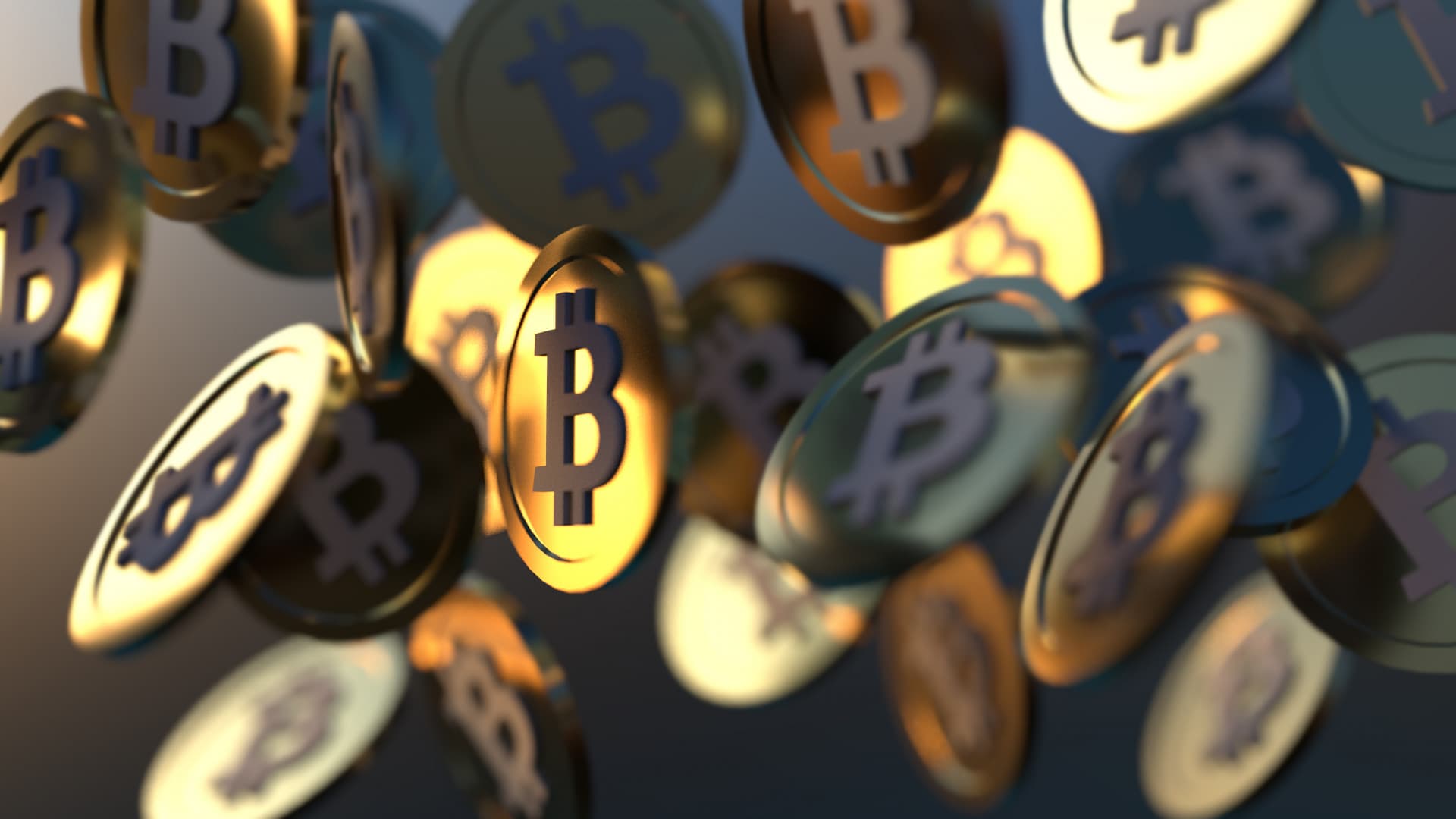 Hatalmas roham indult a kriptopiacon: kilőtt a Bitcoin, milliárdokat lapátolnak bele a befektetők