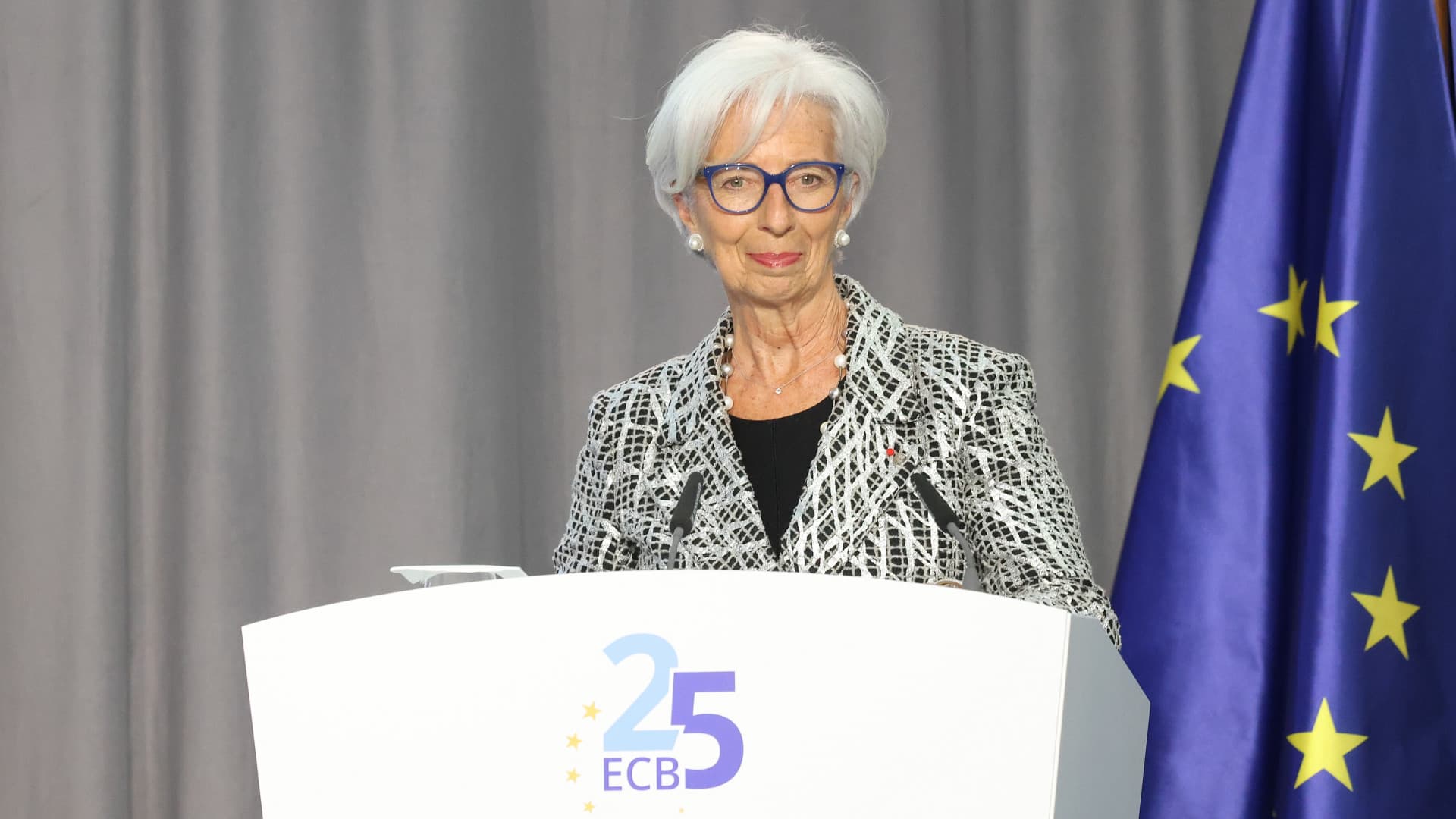 Hivatalos: 2027 februárjában távozik Christine Lagarde EKB-elnök