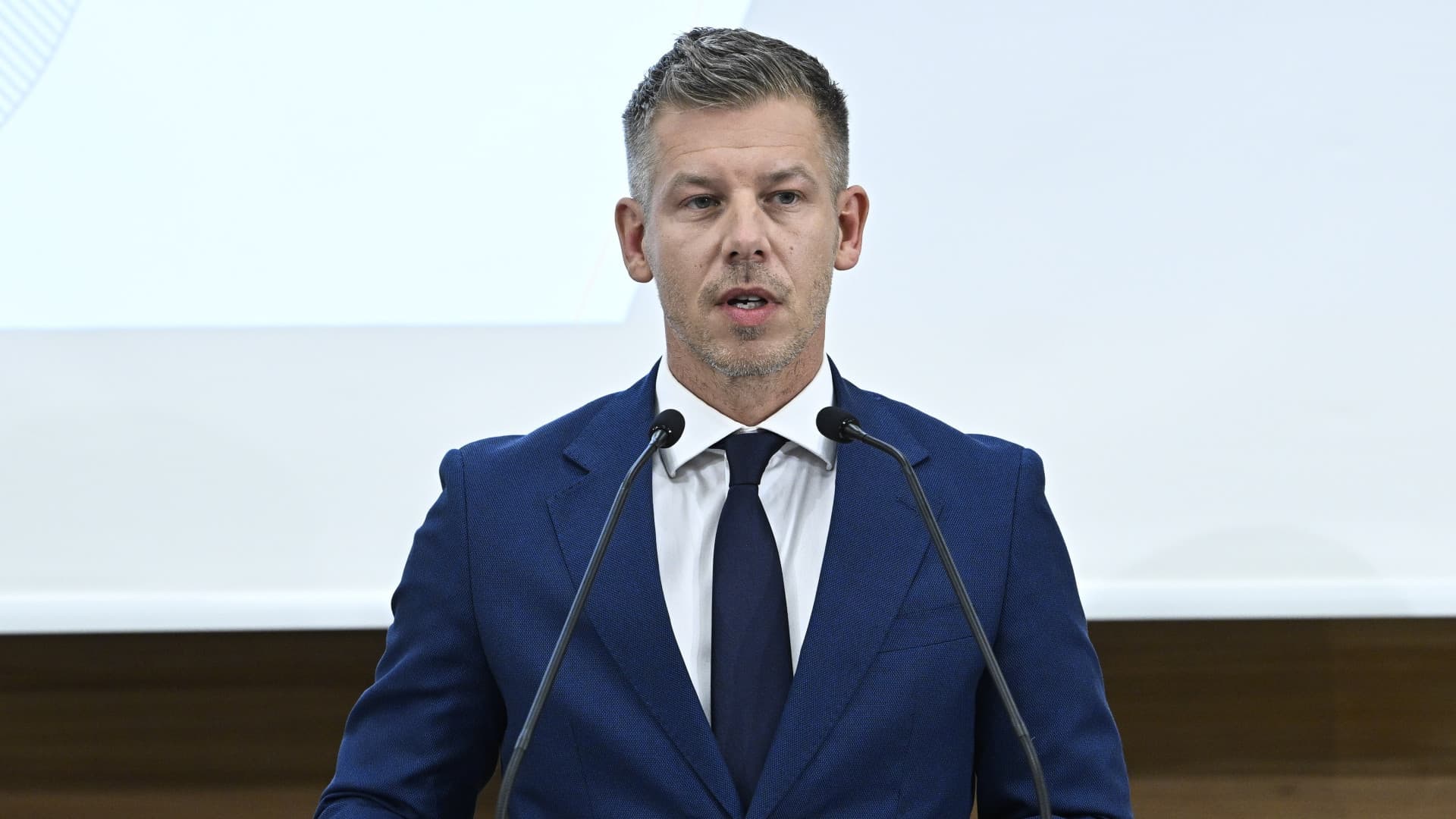 Tisza-kormány: Ismét apad a Duna, jönnek a paksi intézkedések részletei