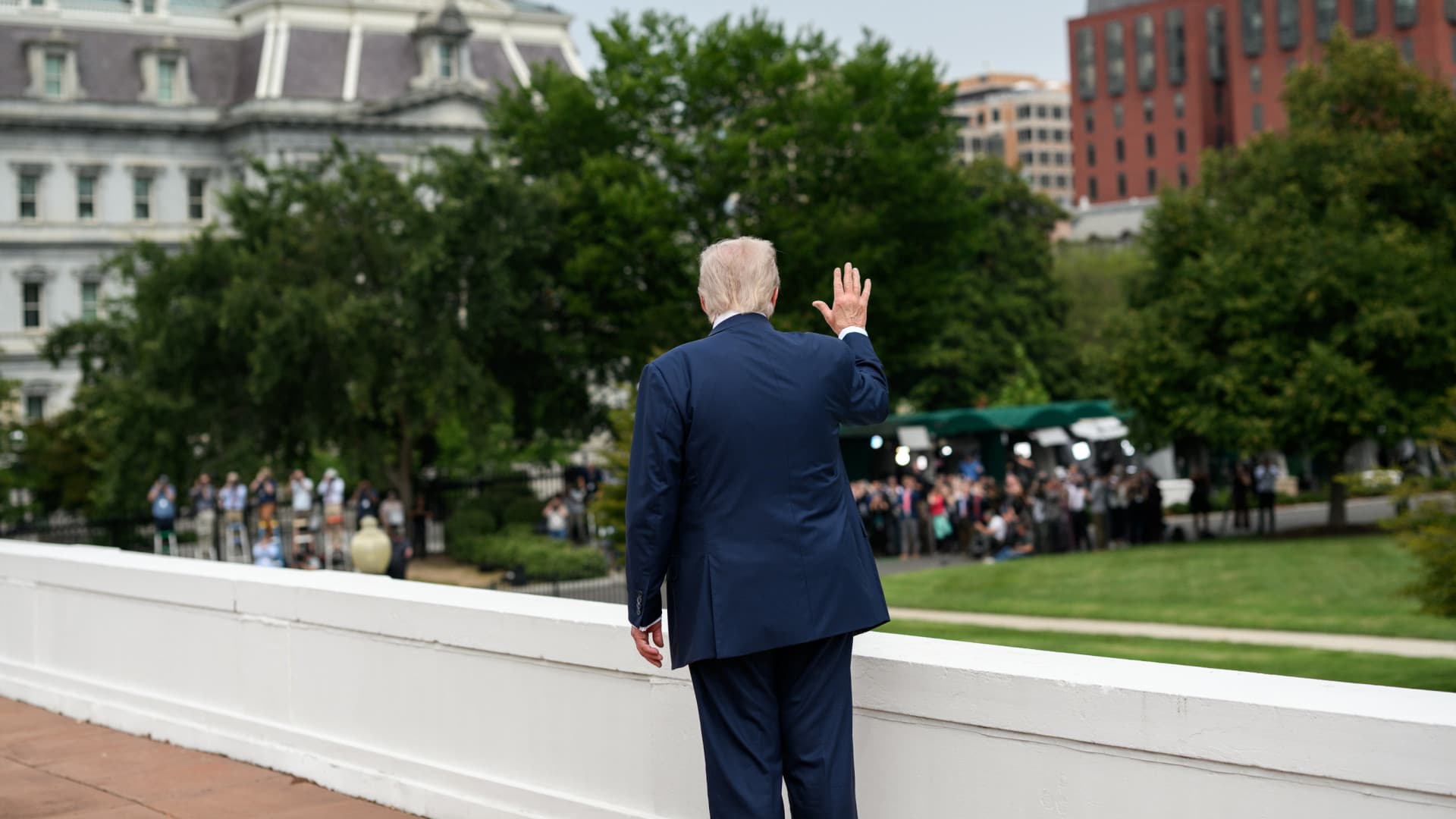 Elismerte Donald Trump: Amerikába menekült a bukott politikus