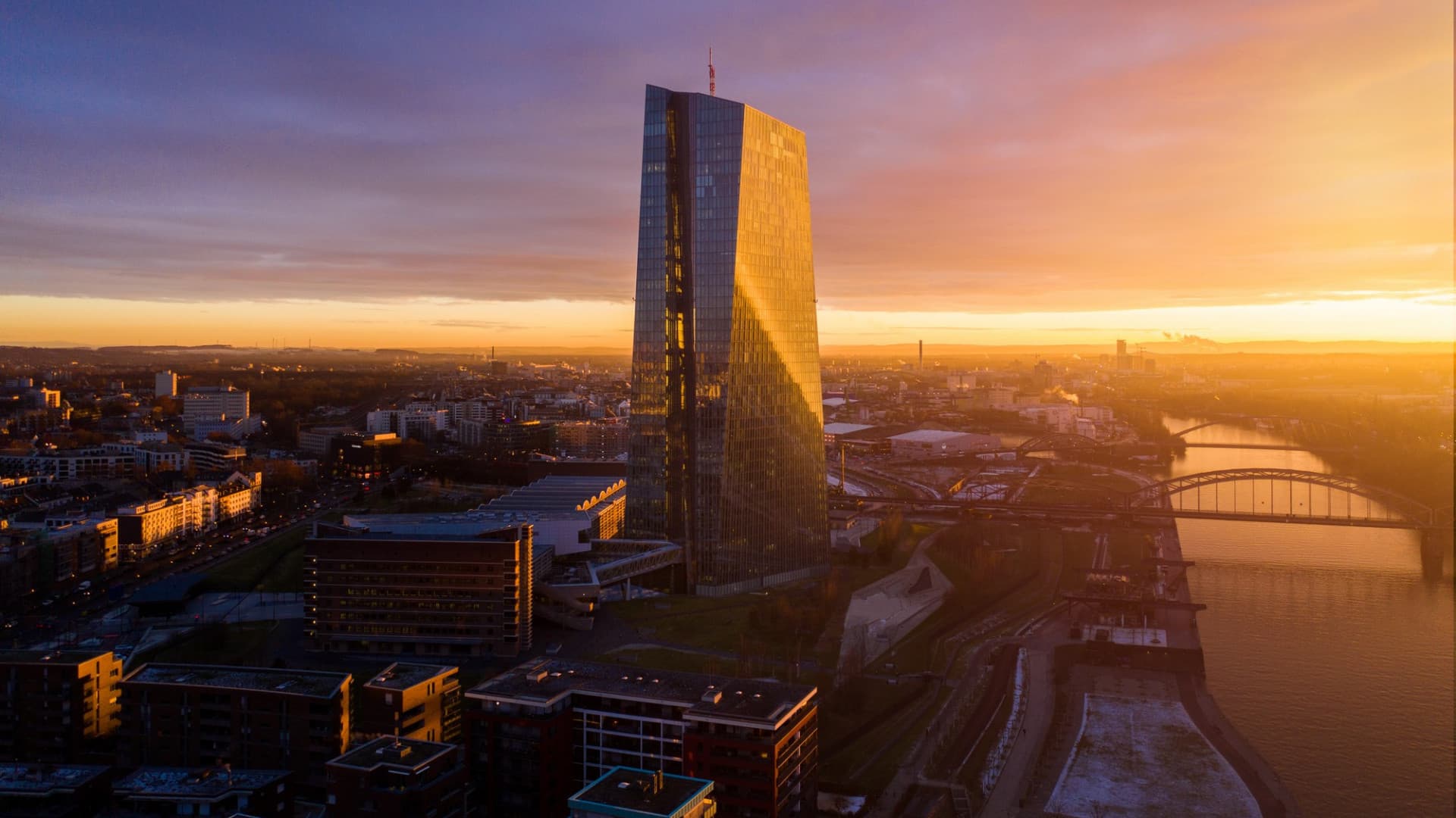 Bemondta a következő lépést az EKB döntéshozója