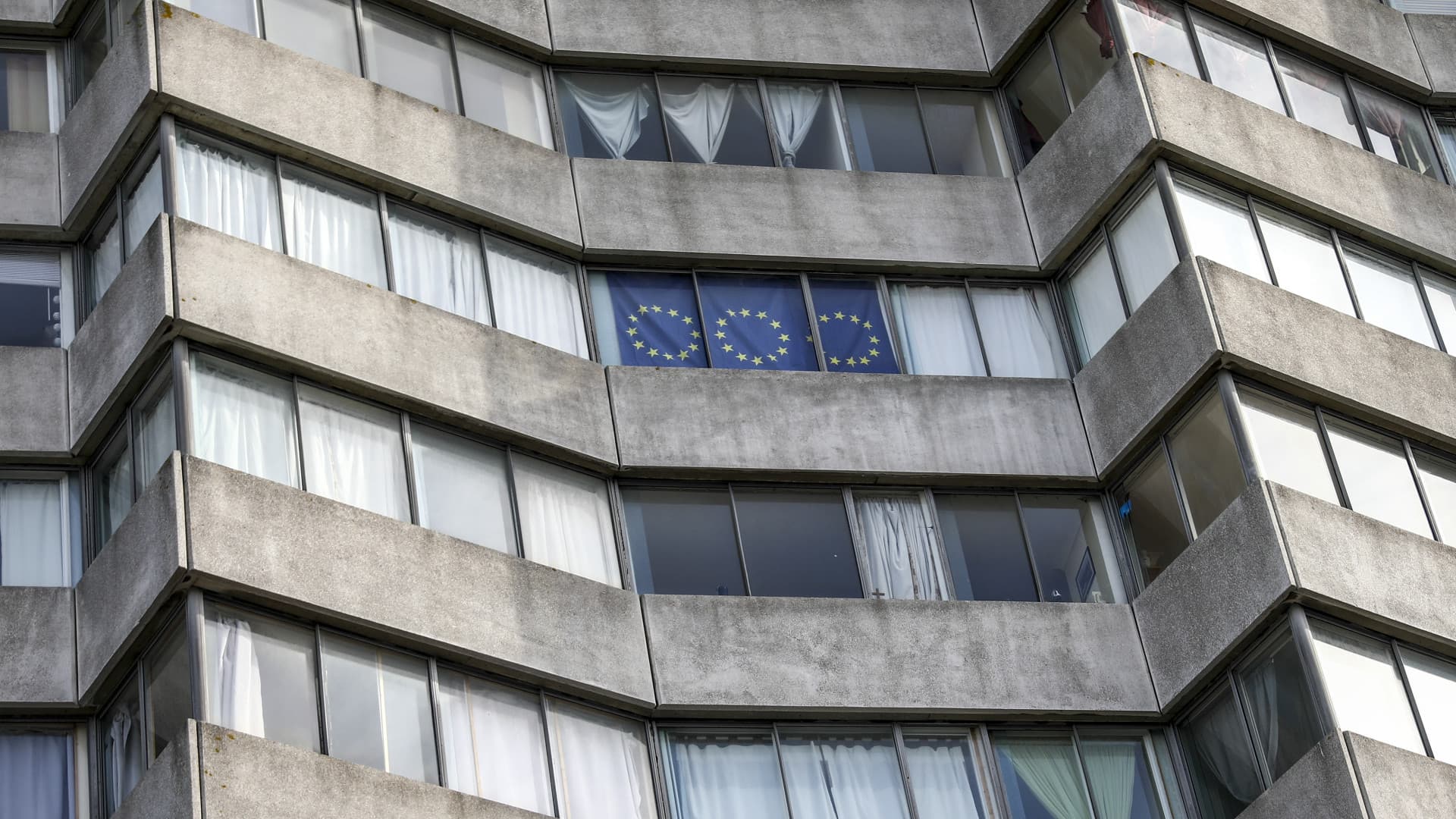 Kongatják az európai vészharangot: leuralták a spekulánsok a lakáspiacot, azonnali beavatkozás kell