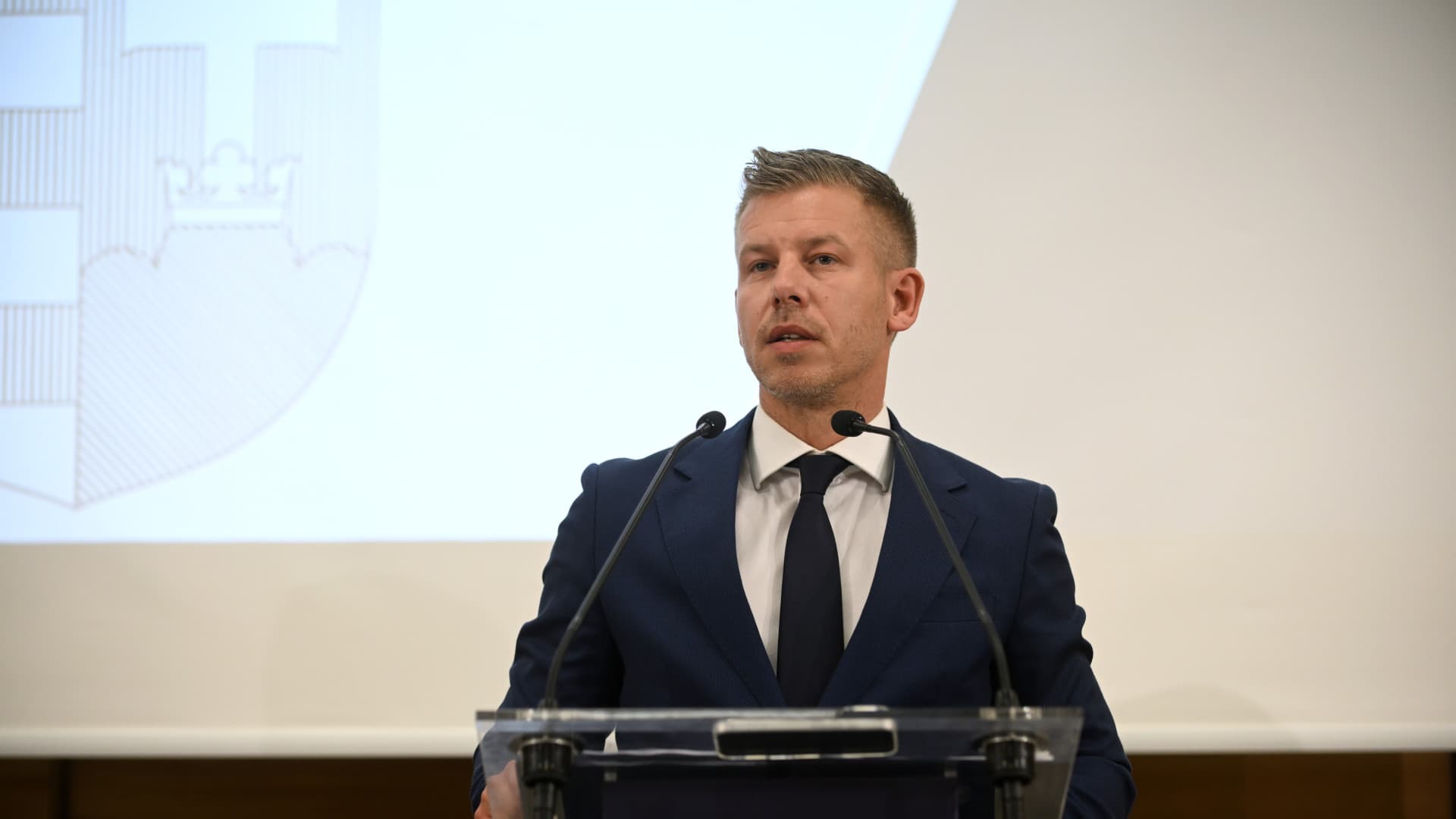Tisza-kormány: hamarosan új bejelentéseket tesz Magyar Péter