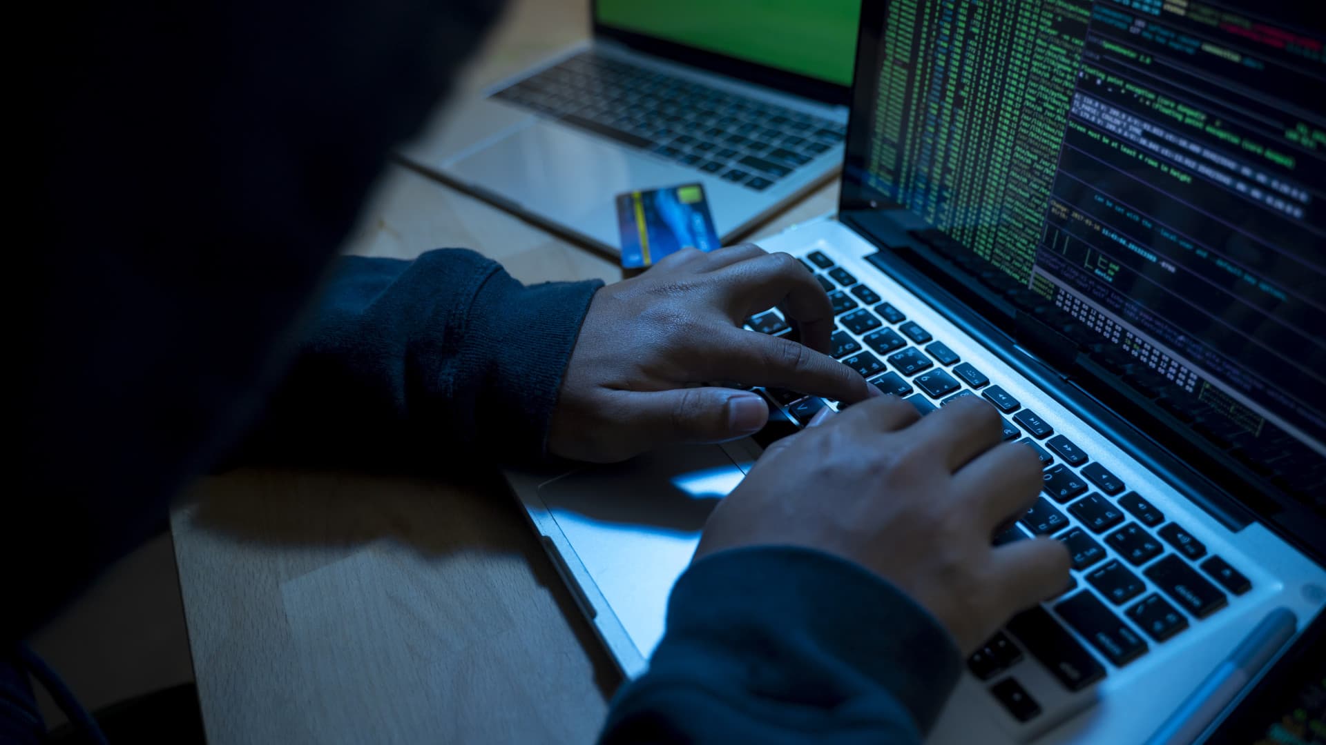 Egy héttel a sorsdöntő választás előtt hackerek támadták meg a választási felügyeletet az Egyesült Államokban