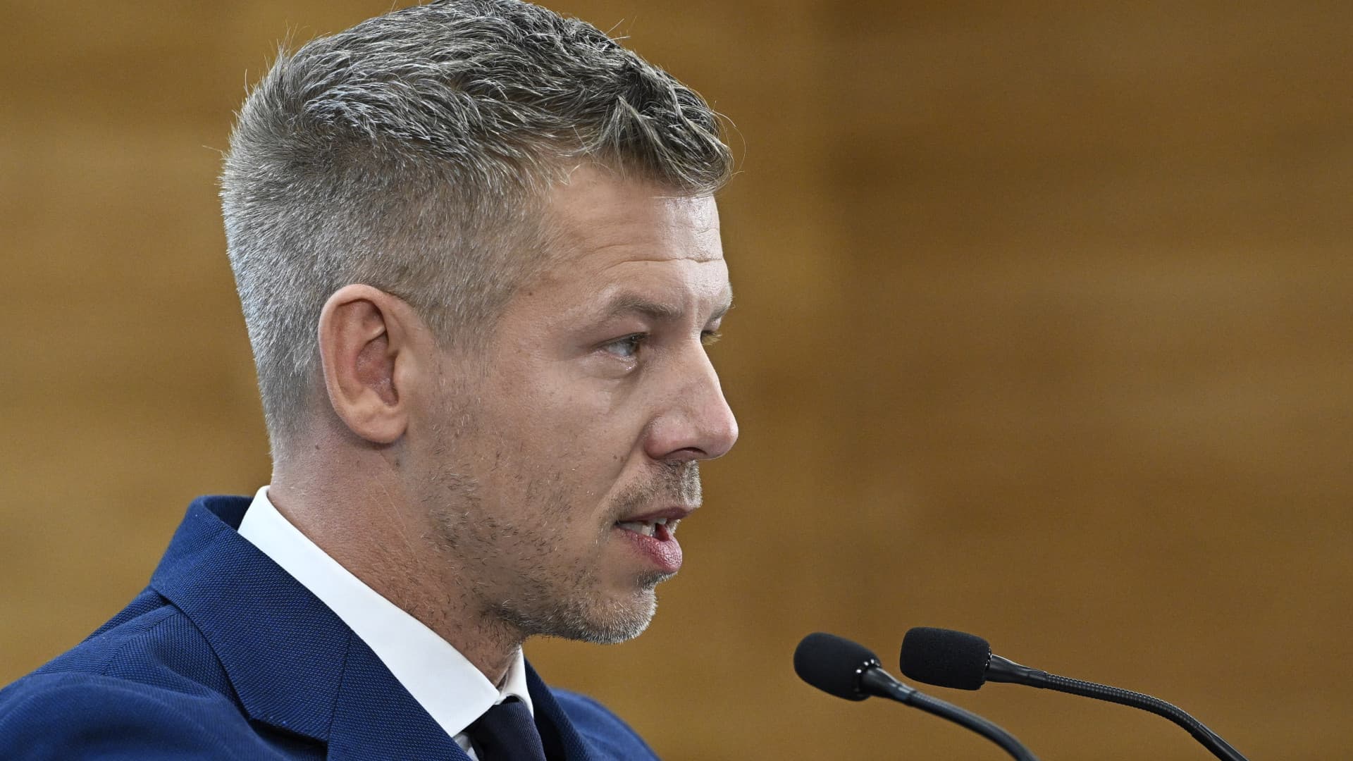 Tisza-kormány: jön az adócsökkentés és a vagyonvédelmi hivatal, változás az energiakorlátozásoknál