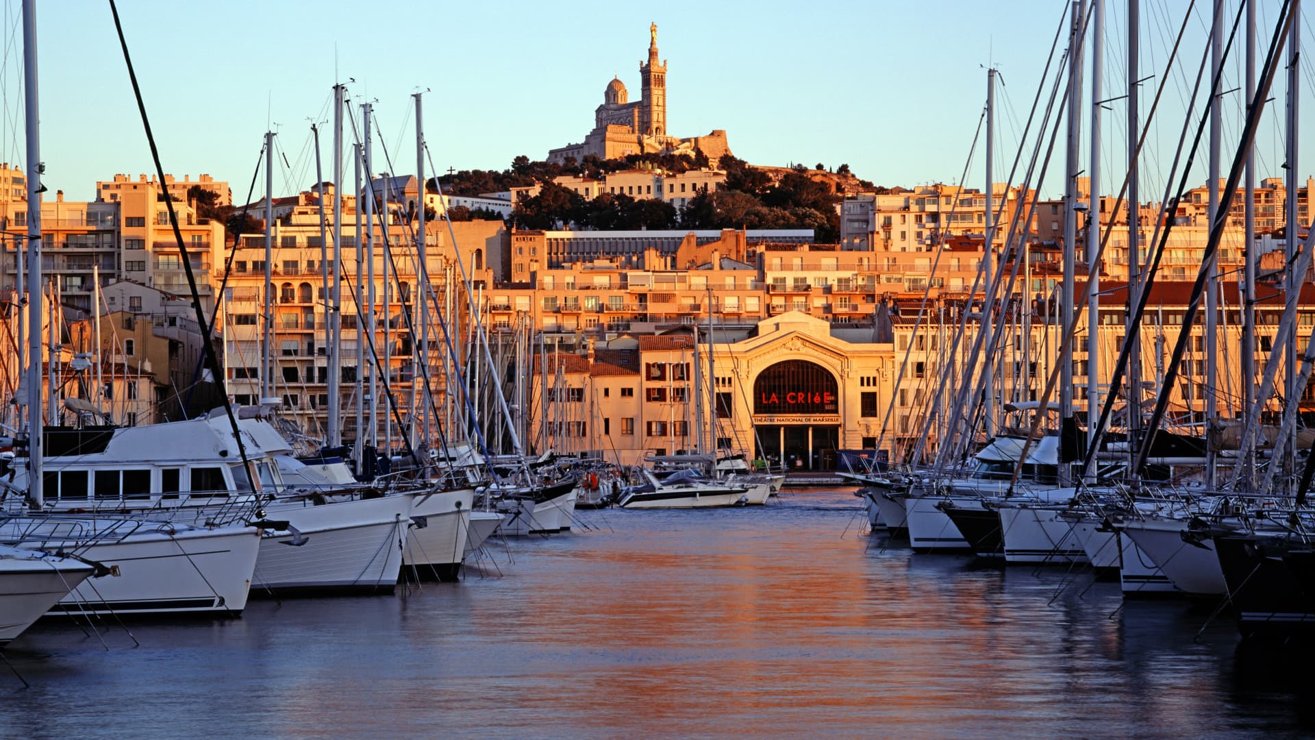 Gyülekezési tilalmat rendeltek e Marseille-ben