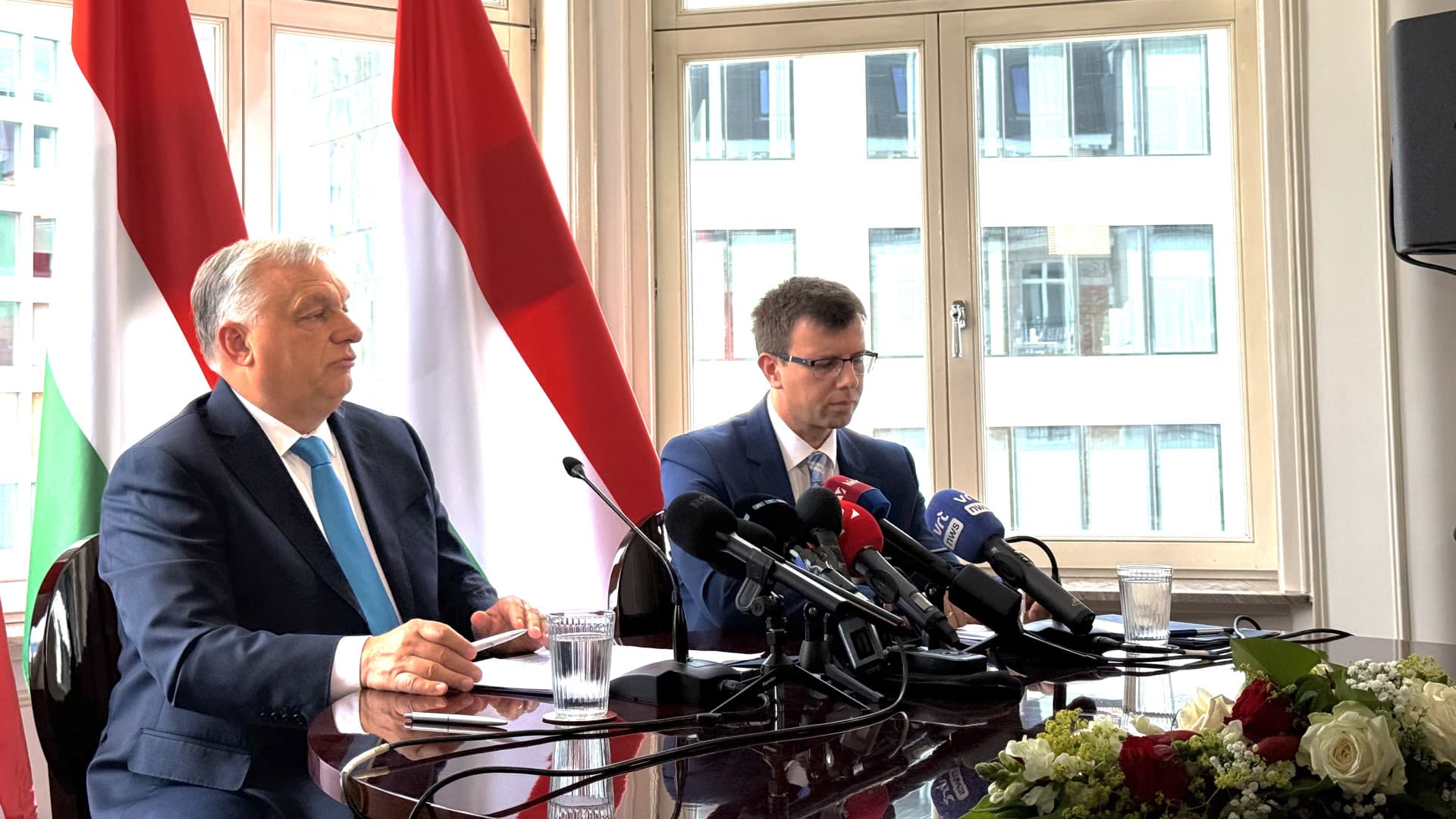 Most kiderült: több mint 100 titkos határozatot hozott 2026-ban a leköszönt Orbán-kormány