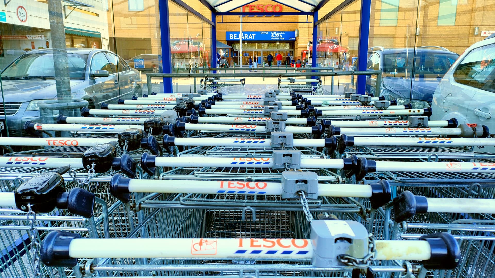 Kivonul Csehországból és Szlovákiából a Tesco, a magyar egység sorsa még nem dőlt el