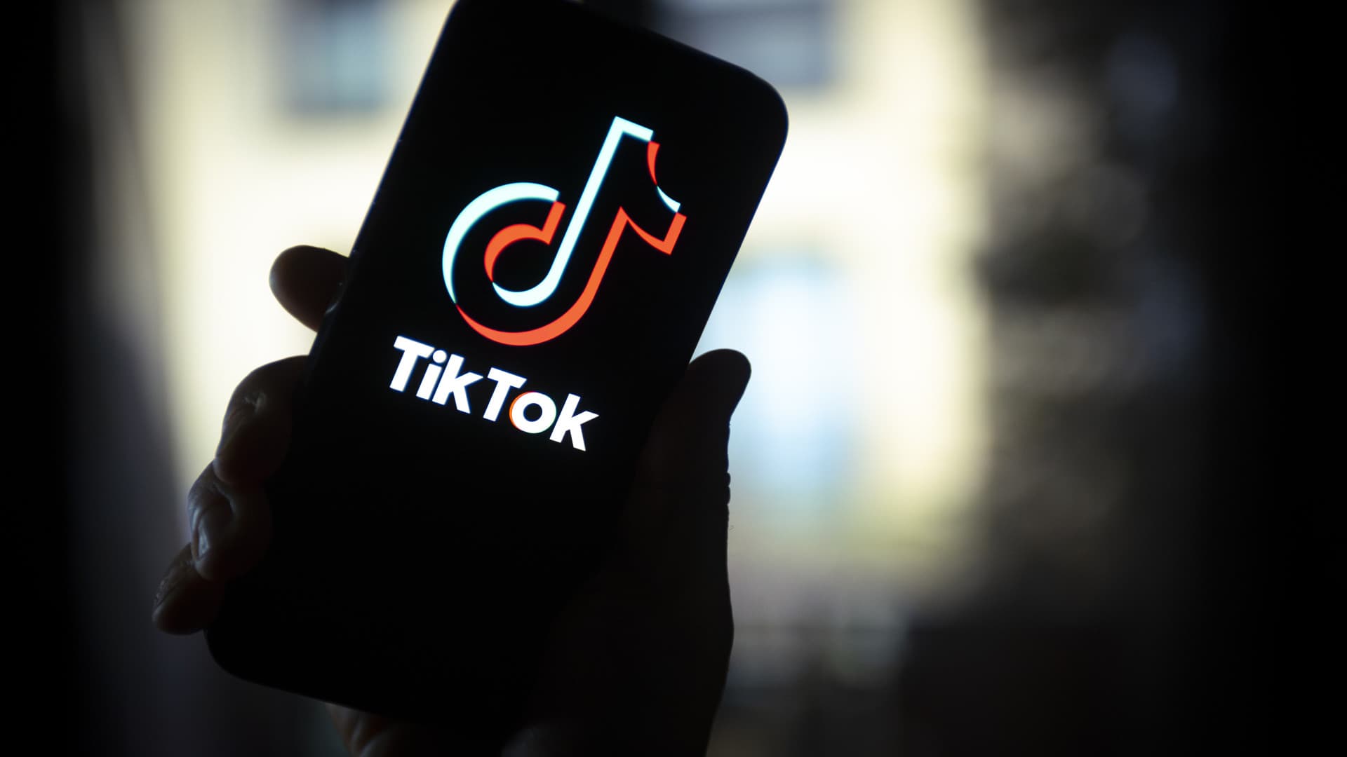 Kiszivárgott: elképesztő adatközpontot épít Európában a TikTok