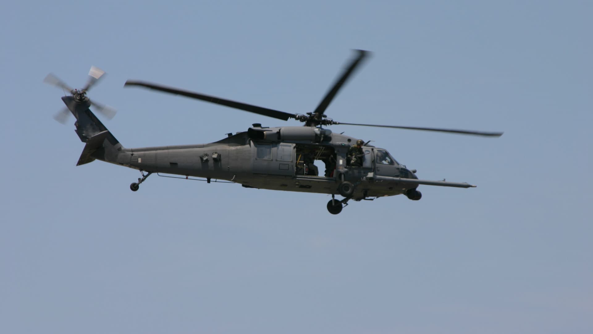 Megvan az amerikaiak válasza az orosz légvédelemre: repülő anyahajóvá alakítják a helikoptereiket
