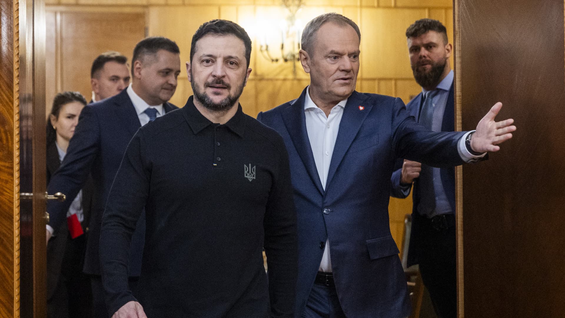 Olvadás jön Ukrajna és az elhidegült szövetségese között? Először fogtak kezet a perpatvar kirobbanása óta