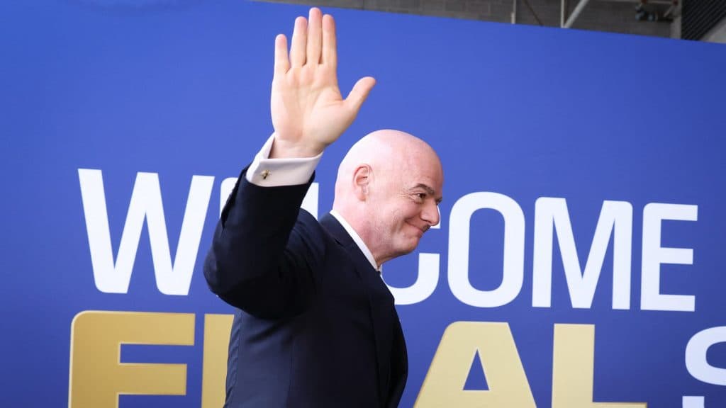 Infantino magánakciója után bojkottra készülnek az UEFA-tagországok