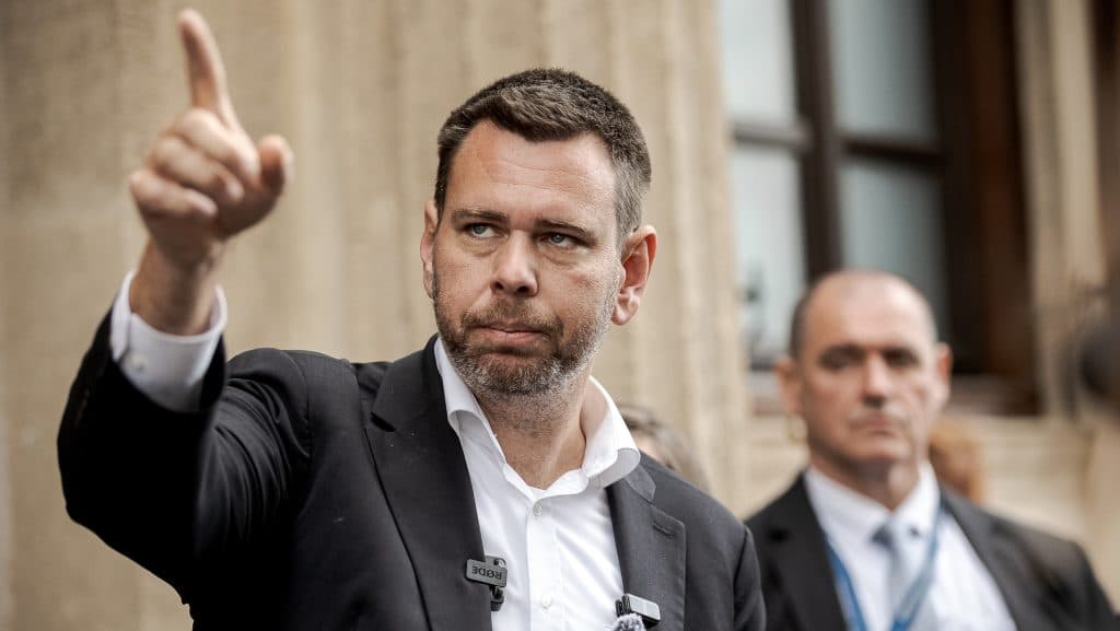 Vitézy Dávid: Drámai válsághelyzetet örököltünk Lázár Jánostól, 290 volánbusz áll alkatrészhiány miatt