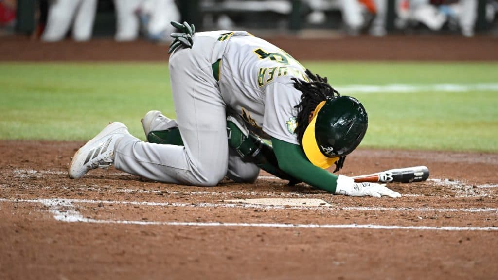 Megrepedt a baseballjátékos heréje a balul sikerült ütés után