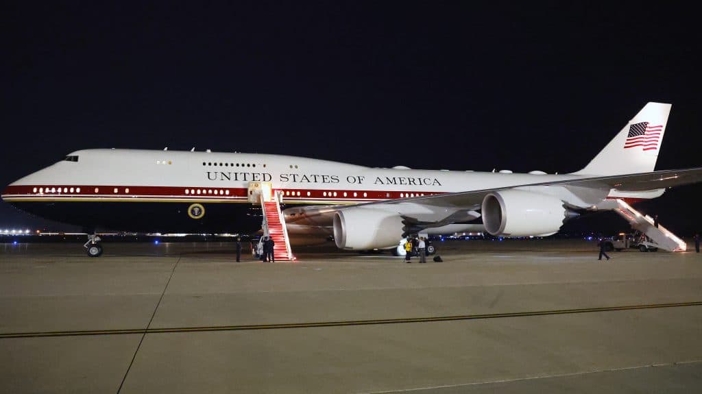 A második Air Force One-t is bevetették Trump titkos kimenekítési akciójában