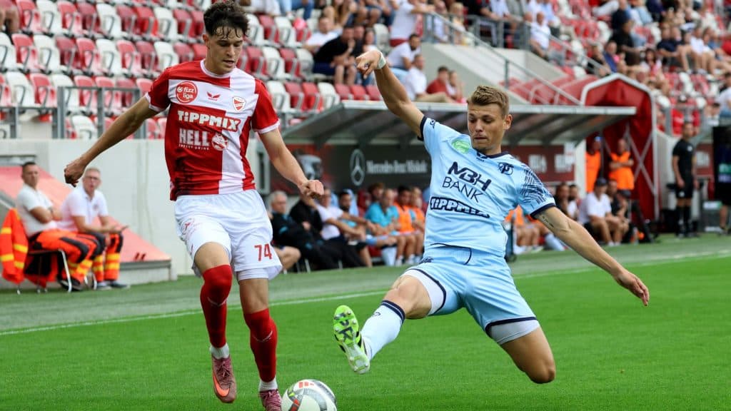 A Debrecen Konferencia Liga-ellenfele kivásárolja az Újpest védőjét